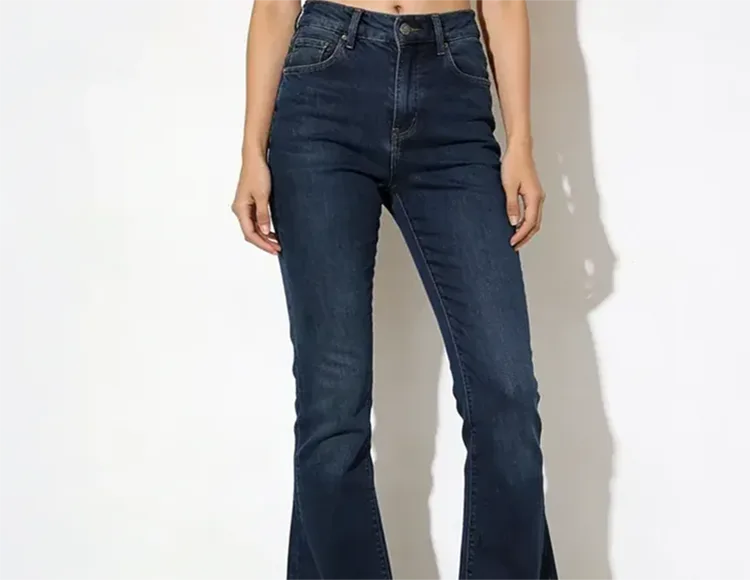 현대 세계의 민주주의 유니폼